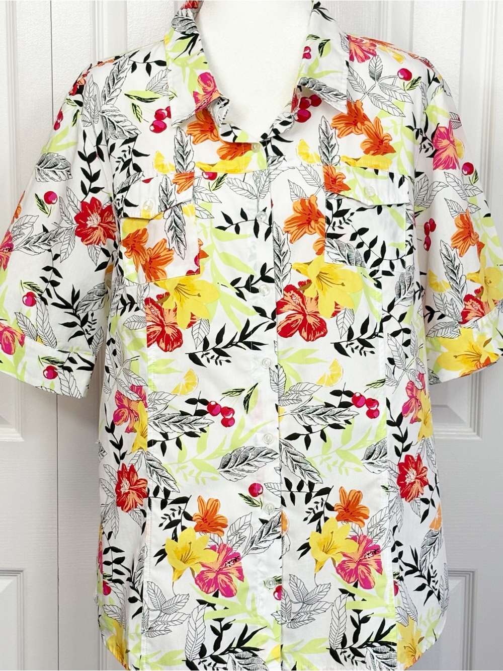 NWT Christopher & Banks White Colorful Tropical Floral Fruit Print Blouse XL